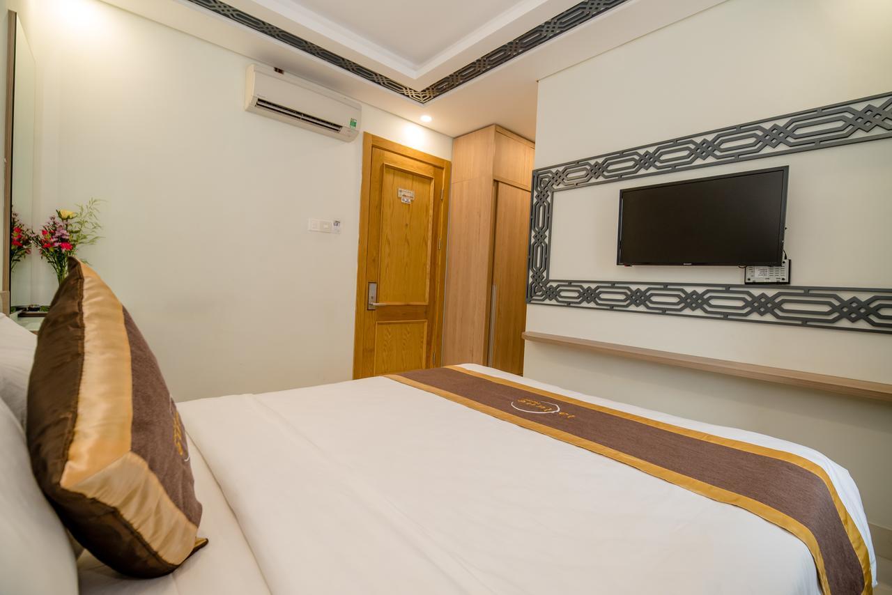 Hong Phuc Hotel 4 Da Nang Esterno foto